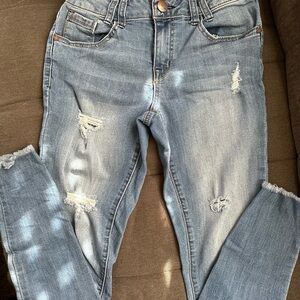 1822 Denim Blue Skinny Jeans with Distressed Details